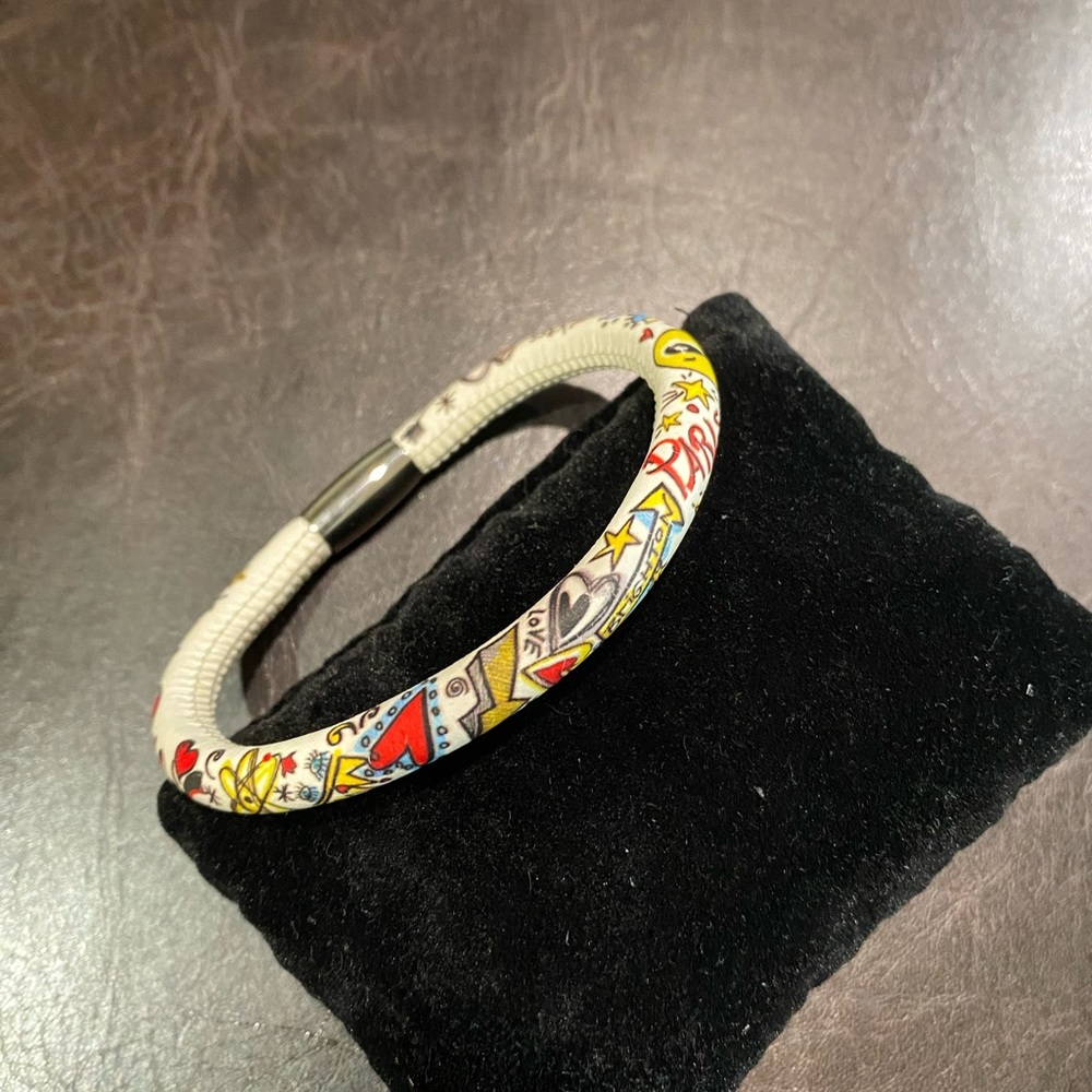Brighton Red and White Leather Logo Bracelet - Picture 3 of 5
